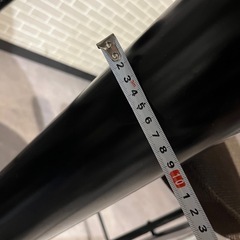 円形ハイテーブルいる人〜？あと⑧個あります。の画像