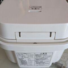 炊飯器の画像