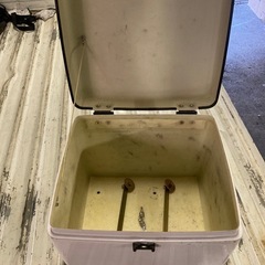 ②中古ボックスの画像