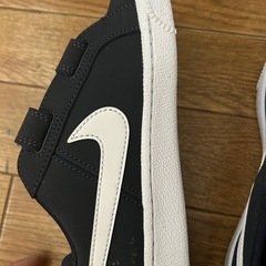 【ほぼ未使用】【キッズ】【us1y（20cm相当）】NIKEシューズの画像