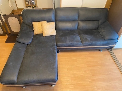 デリア　高級ソファ