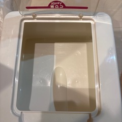 米櫃　10kg YAMAHAキッチン　ベリーで購入の画像