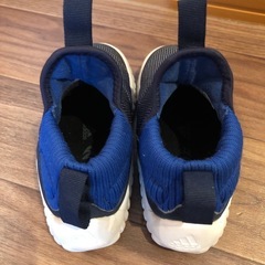 最終お値下げ😊 子供用★adidasスニーカー13.5ｾﾝﾁの画像