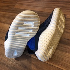 最終お値下げ😊 子供用★adidasスニーカー13.5ｾﾝﾁの画像