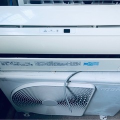 東芝エアコン10畳　中古2013年　工事可の画像