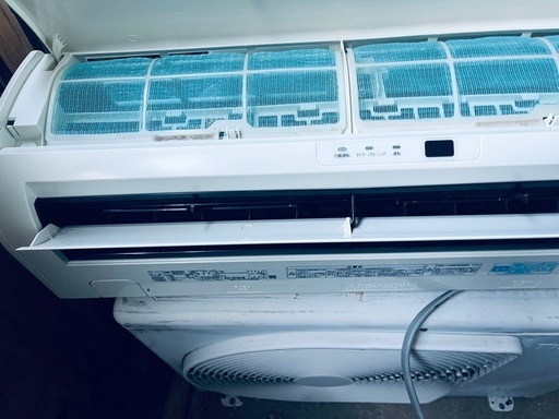 東芝エアコン10畳　中古2013年　工事可