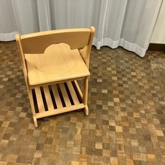 学習椅子の画像