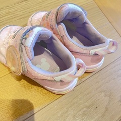 ミニーマウス　スニーカーの画像