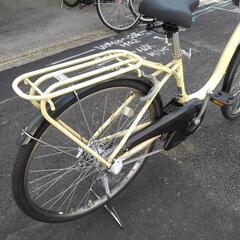 中古自転車３７３８　元電動　ブリヂストン　２６インチ　３段ギヤ　ダイナモライト　アルミフレーム　キッキーと音がならない後輪ローラーブレーキ錆びにくい部品：ハンドル・リム・スポーク・ドロヨケ・前ブレーキ・クランク・フレーム＊元電動自転車をバッテリー・スイッチ類を外して出品しました。普通に走行できます！通常より少しお安くしています。の画像