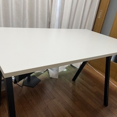 IKEA デスク TROTTEN トロッテン　の画像