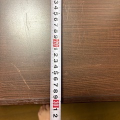 ブラウンの3段シェルフの画像