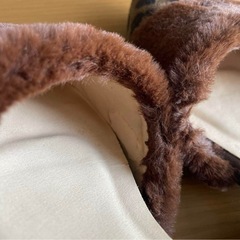 マジェスティックレゴン ポインテッドファーパンプス レオパード Lサイズの画像