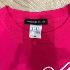 MAISON DE SHANTI　半袖Tシャツの画像