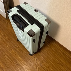キャリーケース　の画像