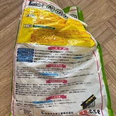 猫砂 の画像
