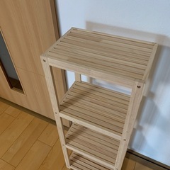 白木の棚の画像