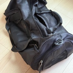 無料でお譲りします：黒リュック（バックパック／ボストン兼用）の画像