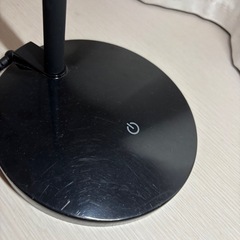 ニトリ ledデスクライト batonの画像