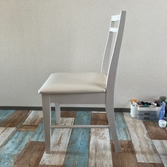 ホワイトチェア　　アンティーク　カントリー朝の画像