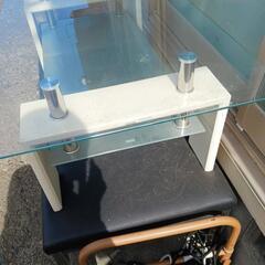 ガラステーブル