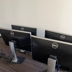 パソコン用モニター24インチ　DELL4台の画像