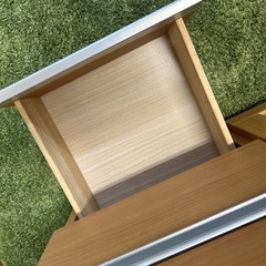 【リユース☆エコちょっぷ】ナチュラル木目調収納キャビネット（引き出し4杯＋棚付き）の画像