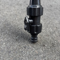 受け渡し決定！東w437 魔法のミストスタンド 工具不要 簡単組立 ホースにワンタッチ 三脚型でどこでも設置 節水 の画像