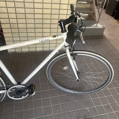 大人用自転車　クロスバイク　700×28c 7段ギア　LASSIG の画像