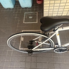 大人用自転車　クロスバイク　700×28c 7段ギア　LASSIG の画像
