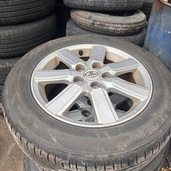 トヨタ　ノア　ヴォクシー　ホイールタイヤセット　4本　サイズ205/60R16 の画像