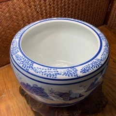 配送可能　染付 山水図 唐草紋 手炙り 茶道具 金魚鉢 火鉢 植木鉢 メダカ鉢 骨董品 古玩 煎茶道具 華道具 盆栽鉢 良品　古道具 茶器 の画像