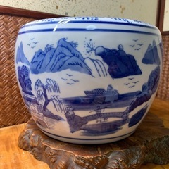 配送可能　染付 山水図 唐草紋 手炙り 茶道具 金魚鉢 火鉢 植木鉢 メダカ鉢 骨董品 古玩 煎茶道具 華道具 盆栽鉢 良品　古道具 茶器 の画像