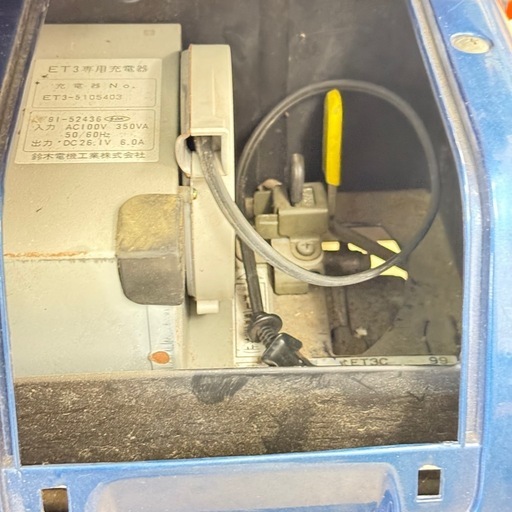 【鍵あり/充電音OK】SUZUKI セニアカー ET3C 三輪 電動カート 本体＋ET3専用充電器(ET3-5105403) 交K98-1 車台ET3C-106731 No.398 スズキ セニアカー ET3C - げんき工房