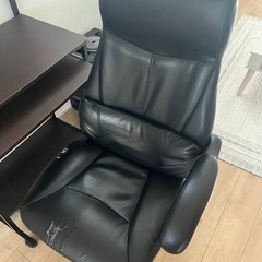 オフィスチェアの画像