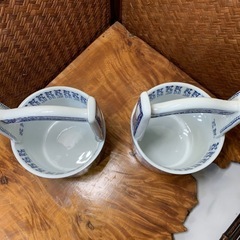 配送可能 染付 唐草模様 手桶 花器 一対 良品 華道具 茶道具 花入 煎茶道具 懐石道具 インテリア 骨董 古玩 和骨董 和美術 2点セットの画像