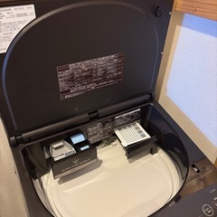 東芝　10Kg縦型洗濯乾燥機の画像