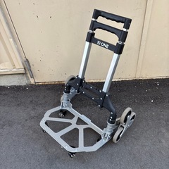 受け渡し決定！東●438 EI ONE 階段昇降キャリー 10輪仕様  荷物運搬 米運び アウトドア 釣り キャリーカート エイワン 階段登れる  折りたたみ式の画像