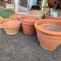 932素焼きの鉢 
の画像