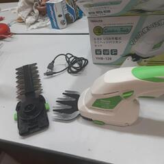 USB充電式ミニヘッジバリカンセットの画像