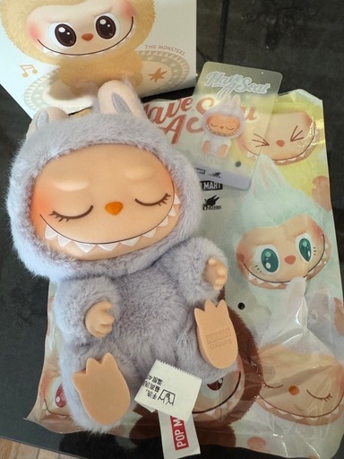 正規品 Labubu have a seat ZIZI ラブブ
