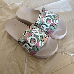 ロキシーサンダルSの画像