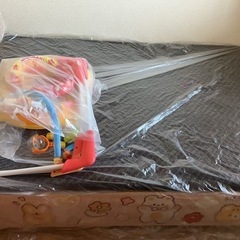 ベッドとマットレスの画像