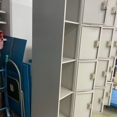 【大特価!!】【98%割引】【中古品】12人用ロッカー　更衣室用　靴箱　ロッカーの画像