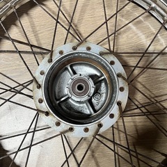 ベンリー50 　CD50 フロントホイール　ブレーキドラム無し❗️【CD50-230＊＊＊＊】★ ベンリィー50 　HUTABA　 の画像