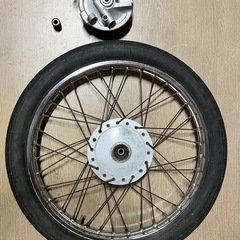 ベンリー50 　CD50 フロントホイール　ブレーキドラム無し❗...