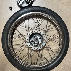ベンリー50 　CD50 フロントホイール　ブレーキドラム無し❗️【CD50-230＊＊＊＊】★ ベンリィー50 　HUTABA　 の画像