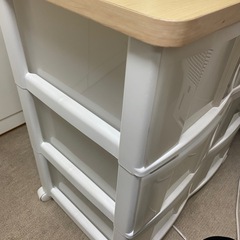 キャスター 天板付き クリアケースの画像