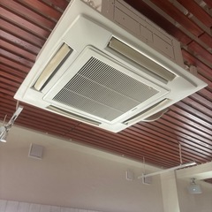 業務用クーラーの画像