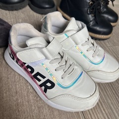 子どもの靴 ブーツの画像