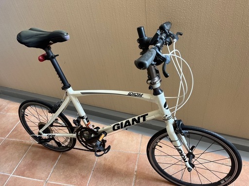 愛知県名古屋市近郊のみのお取引　GIANT IDIOM　難あり 愛知県名古屋市近郊のみのお取引 GIANT IDIOM 難あり - メルカリ